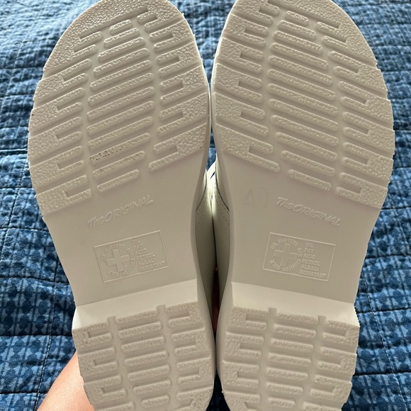 Dr. Martens 1461 Pride Derby Smooth Leather Oxford
Shoes in White Women 6 Men 5 - Picture 5 of 5